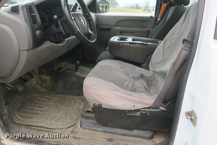 image for item DB10024 2013 Chevrolet Silverado 1500  pickup truck