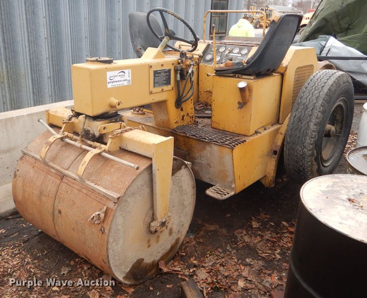 image for item DF3011 Shovel Supply 46 double drum roller