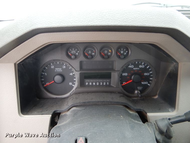 image for item DF3023 2008 Ford F450 Super Duty flatbed truck