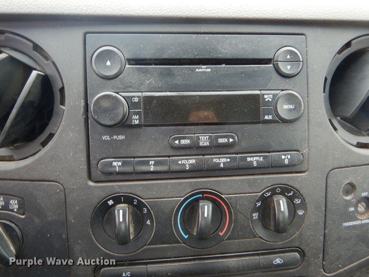 image for item DF3023 2008 Ford F450 Super Duty flatbed truck