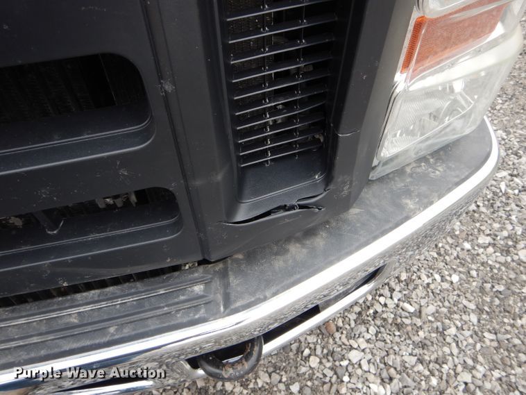 image for item DF3023 2008 Ford F450 Super Duty flatbed truck