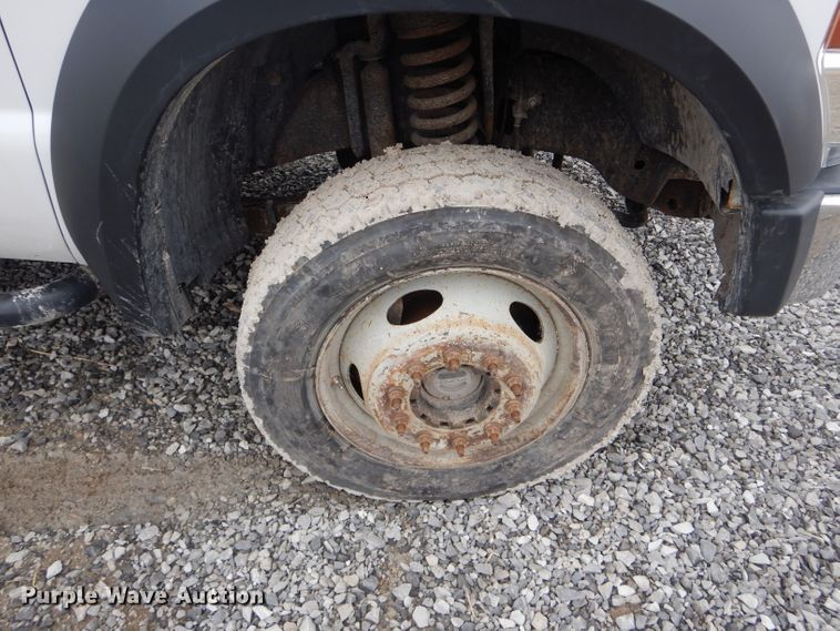 image for item DF3023 2008 Ford F450 Super Duty flatbed truck