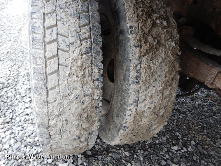 image for item DF3023 2008 Ford F450 Super Duty flatbed truck