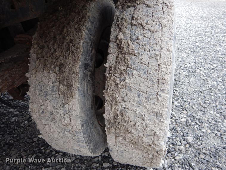 image for item DF3023 2008 Ford F450 Super Duty flatbed truck