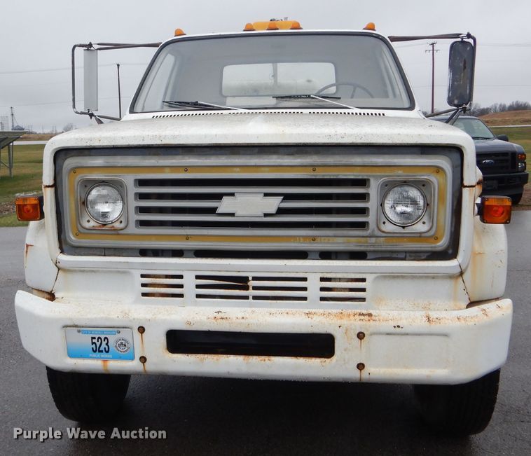 image for item DF3025 1975 Chevrolet C65 water truck
