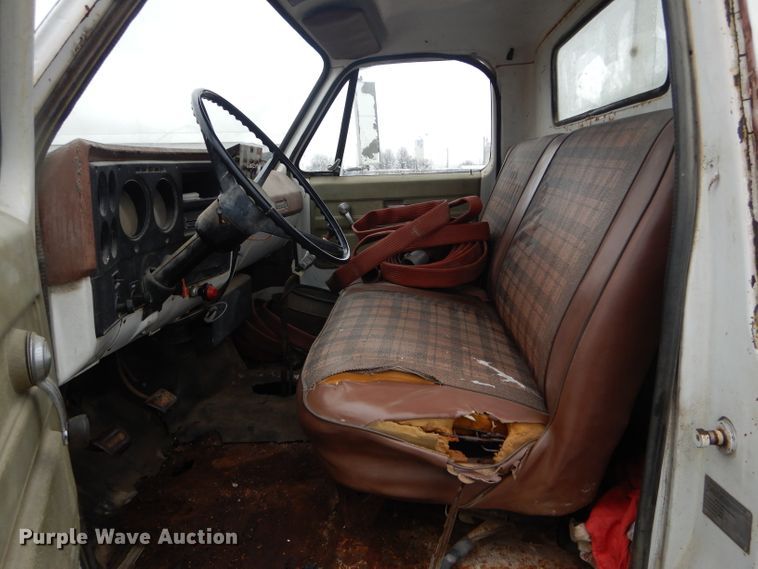 image for item DF3025 1975 Chevrolet C65 water truck