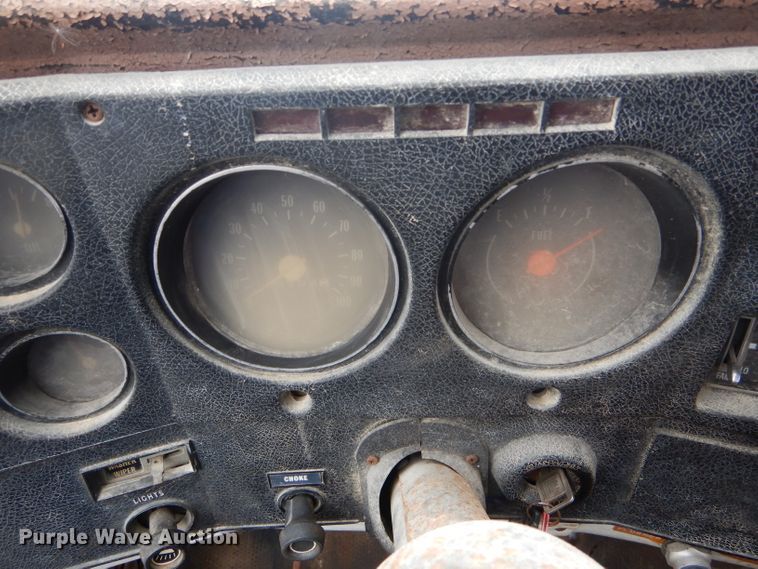 image for item DF3025 1975 Chevrolet C65 water truck