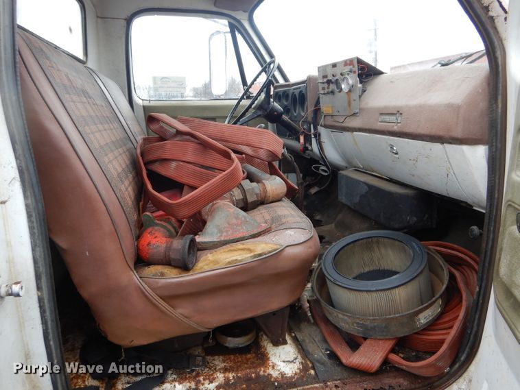 image for item DF3025 1975 Chevrolet C65 water truck