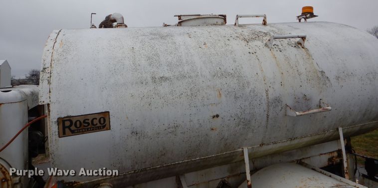 image for item DF3025 1975 Chevrolet C65 water truck