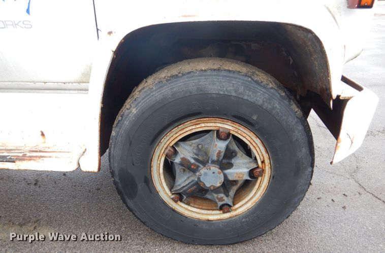 image for item DF3025 1975 Chevrolet C65 water truck