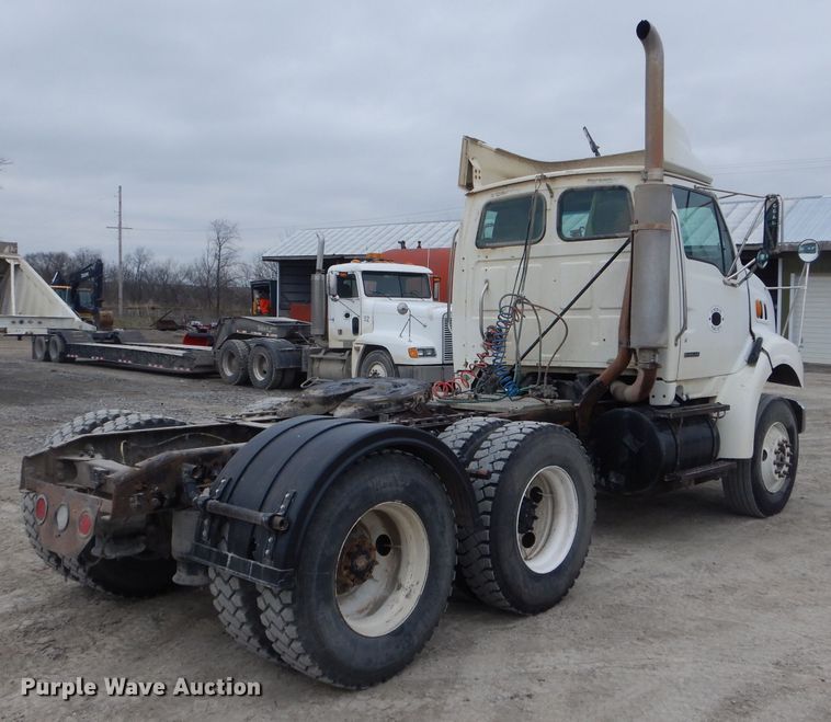image for item DF3034 2002 Sterling AT9500 semi truck