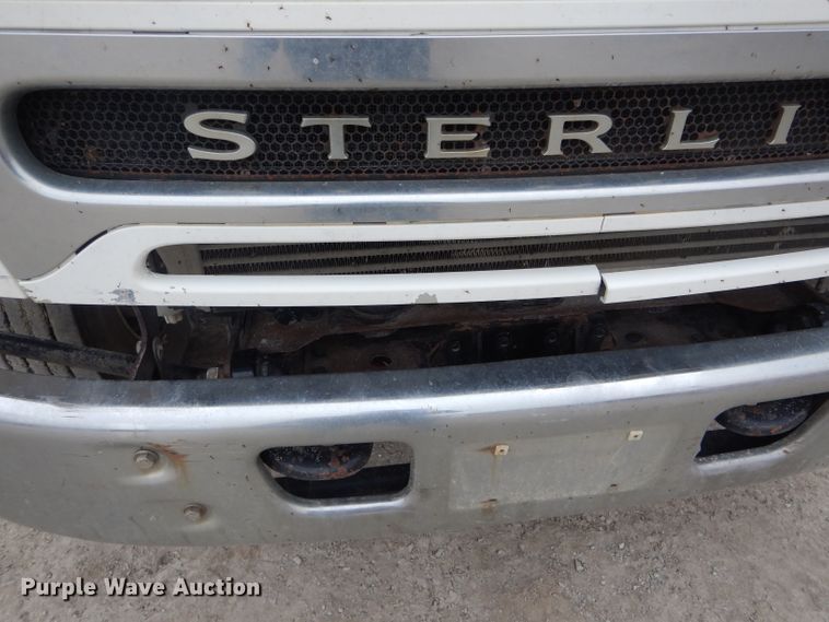 image for item DF3034 2002 Sterling AT9500 semi truck