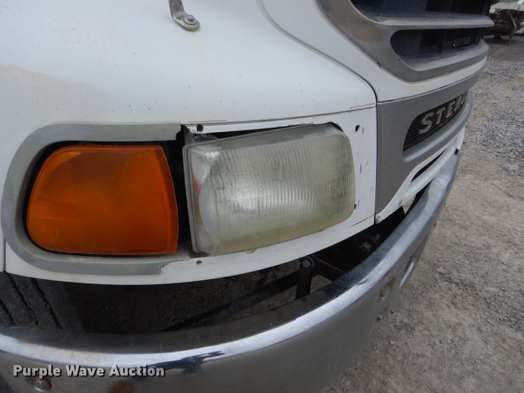 image for item DF3034 2002 Sterling AT9500 semi truck