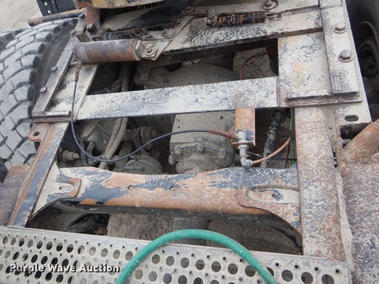 image for item DF3034 2002 Sterling AT9500 semi truck