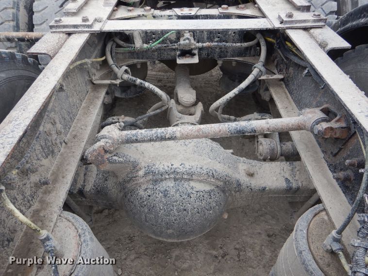 image for item DF3034 2002 Sterling AT9500 semi truck