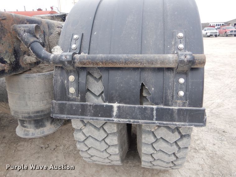 image for item DF3034 2002 Sterling AT9500 semi truck