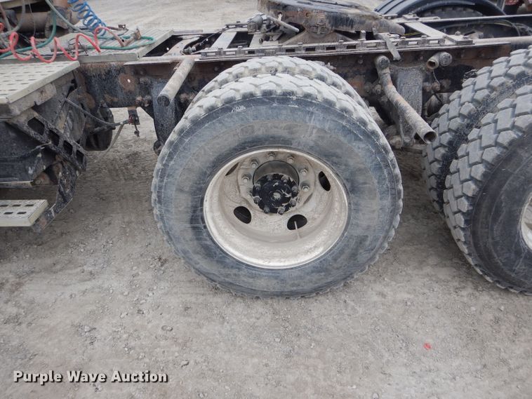 image for item DF3034 2002 Sterling AT9500 semi truck