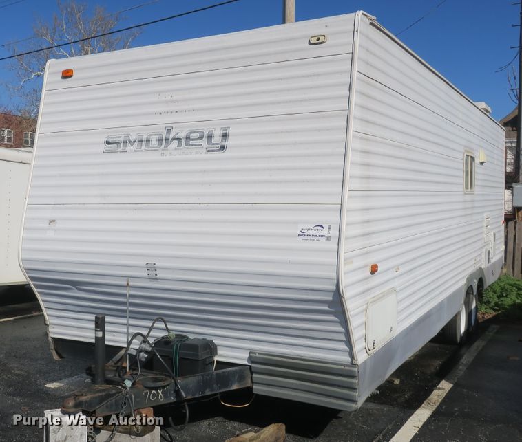 image for item DF5095 2005 Sunray Smokey camper