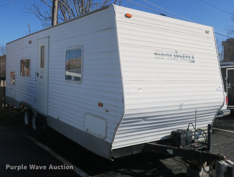 image for item DF5095 2005 Sunray Smokey camper