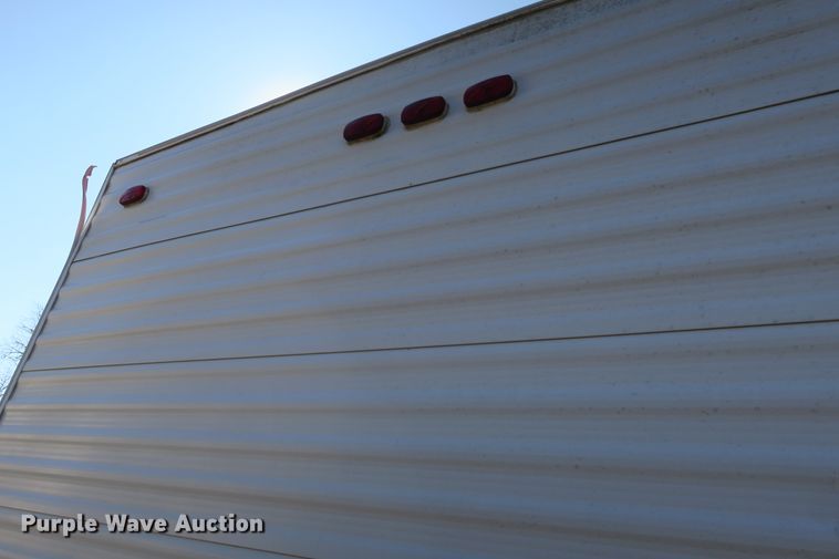 image for item DF5095 2005 Sunray Smokey camper