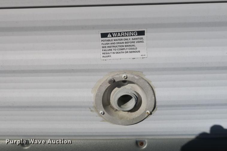 image for item DF5095 2005 Sunray Smokey camper