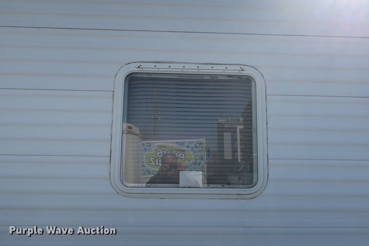 image for item DF5095 2005 Sunray Smokey camper