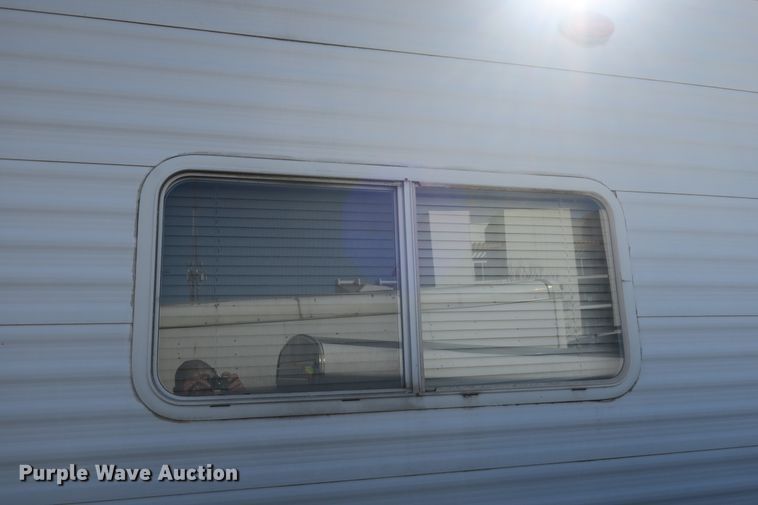 image for item DF5095 2005 Sunray Smokey camper