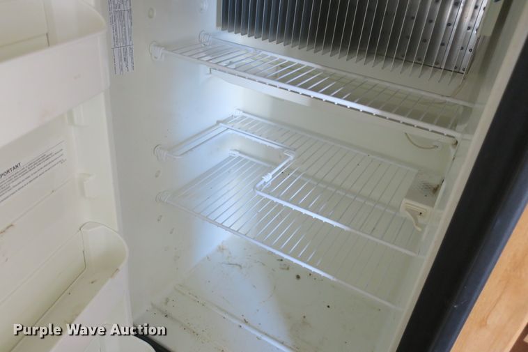 image for item DF5095 2005 Sunray Smokey camper