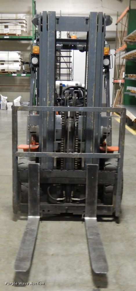 image for item DF6004 Heli CPYD30-TY forklift