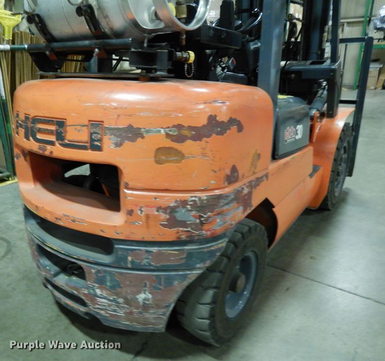 image for item DF6004 Heli CPYD30-TY forklift