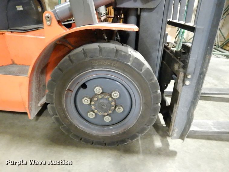 image for item DF6004 Heli CPYD30-TY forklift