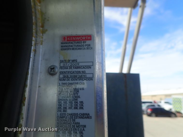 image for item DG3037 2010 Kenworth T400 dump truck