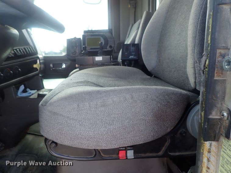 image for item DG3037 2010 Kenworth T400 dump truck