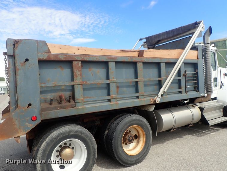 image for item DG3037 2010 Kenworth T400 dump truck