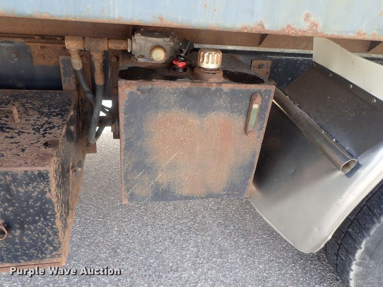 image for item DG3037 2010 Kenworth T400 dump truck