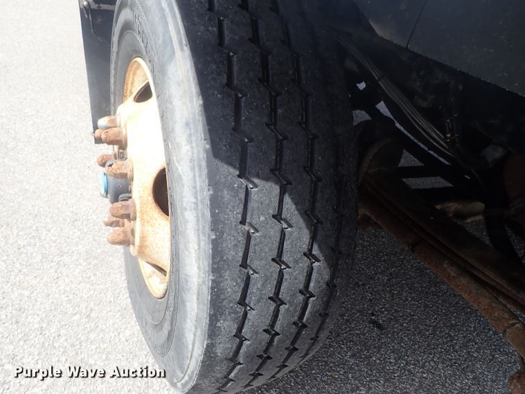 image for item DG3037 2010 Kenworth T400 dump truck