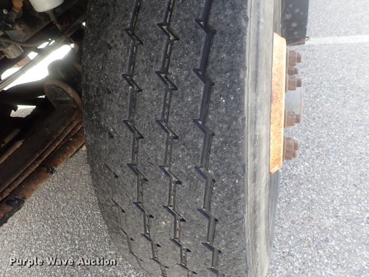 image for item DG3037 2010 Kenworth T400 dump truck