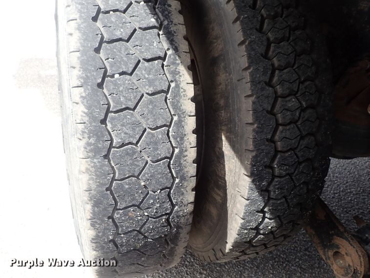 image for item DG3037 2010 Kenworth T400 dump truck