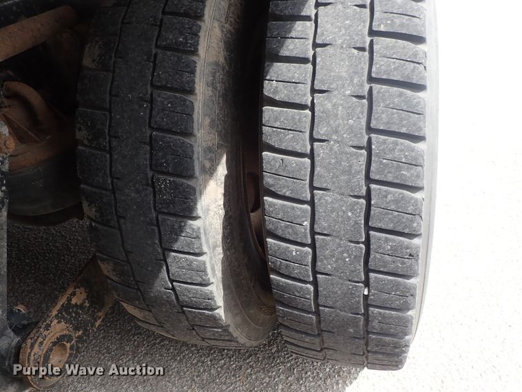 image for item DG3037 2010 Kenworth T400 dump truck