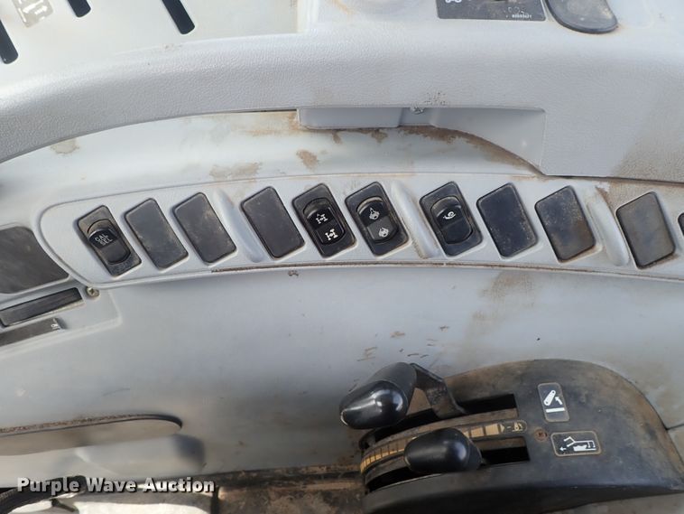 image for item DG3040 New Holland T6030 MFWD tractor