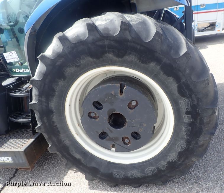 image for item DG3040 New Holland T6030 MFWD tractor