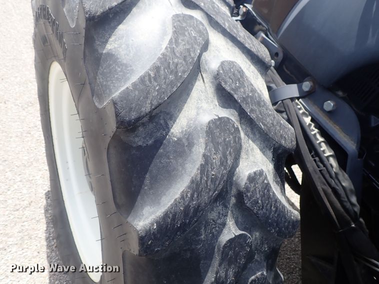 image for item DG3040 New Holland T6030 MFWD tractor