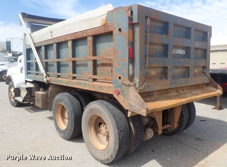 image for item DG3042 2010 Kenworth T400 dump truck