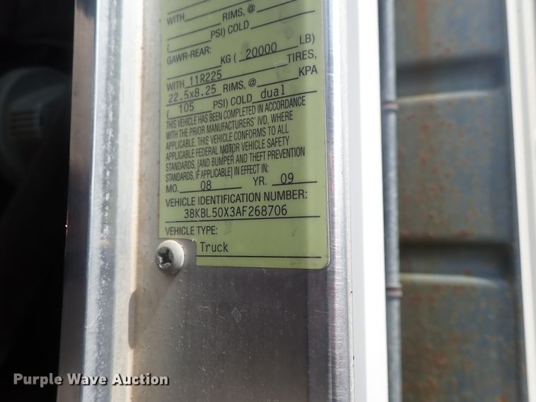 image for item DG3042 2010 Kenworth T400 dump truck