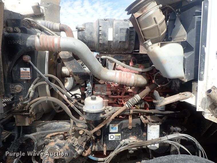 image for item DG3042 2010 Kenworth T400 dump truck