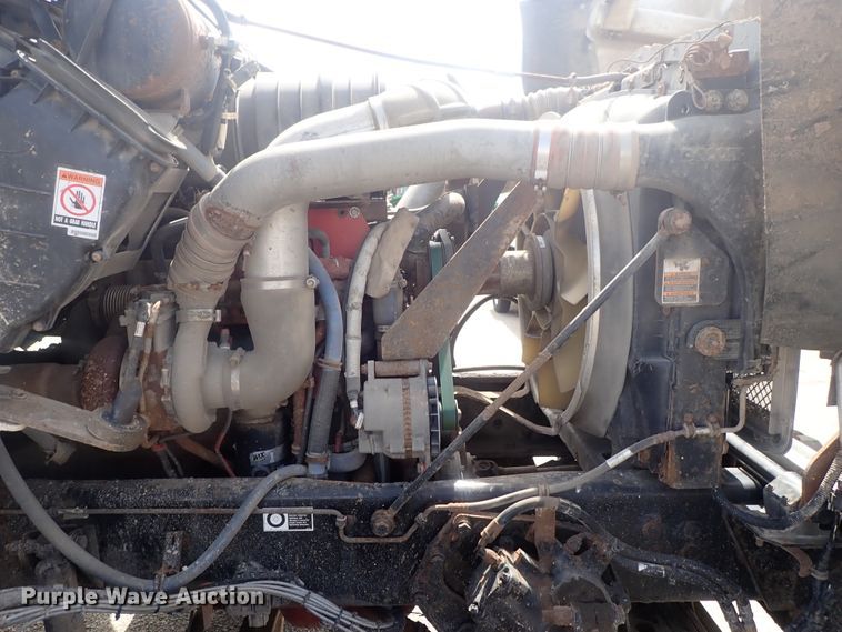 image for item DG3042 2010 Kenworth T400 dump truck