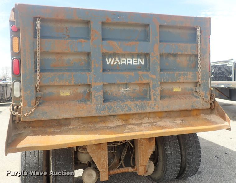 image for item DG3042 2010 Kenworth T400 dump truck