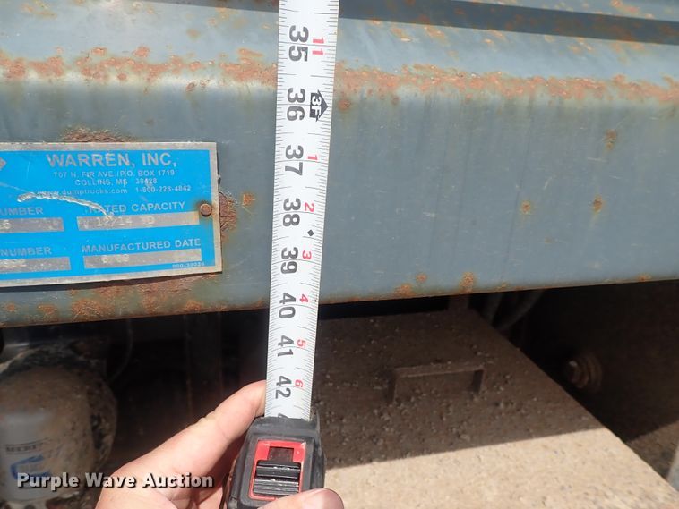 image for item DG3042 2010 Kenworth T400 dump truck