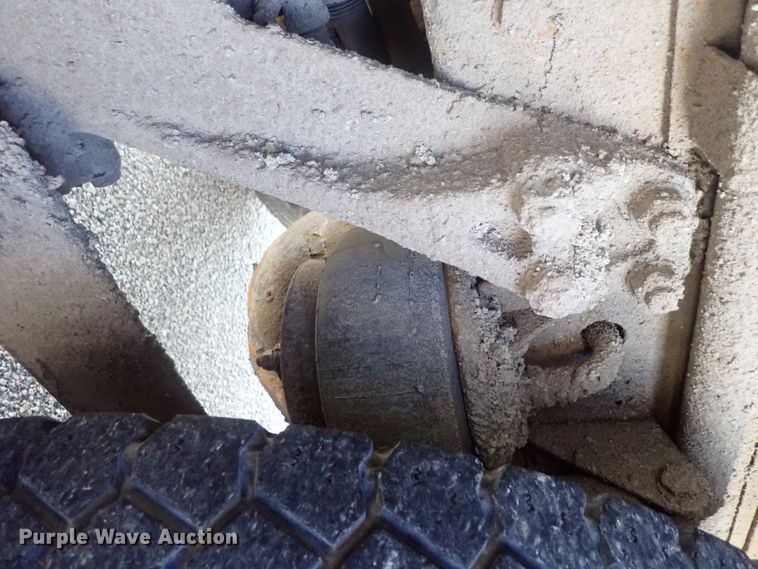 image for item DG3042 2010 Kenworth T400 dump truck