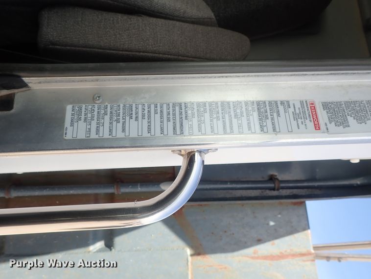 image for item DG3043 2010 Kenworth T400 dump truck